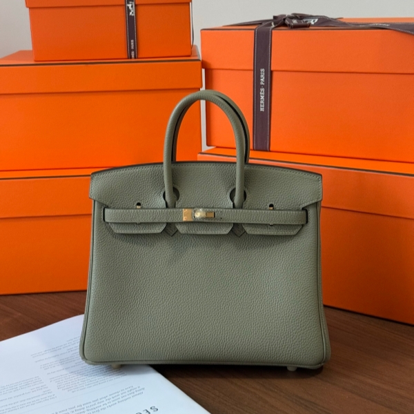 【エルメス HERMES】バーキン25 ヴェールアマンド トゴ ゴールド金具（100％手縫）